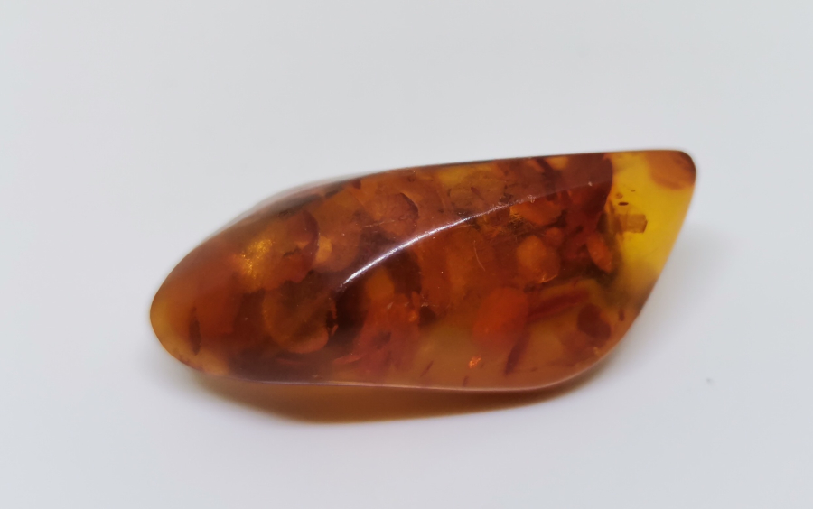 EL YAPIMI ANTİKA DAMLA KEHRİBAR BROŞ