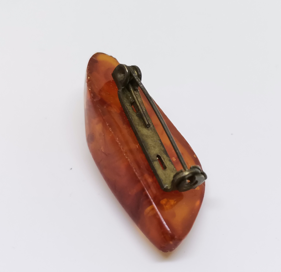 EL YAPIMI ANTİKA DAMLA KEHRİBAR BROŞ