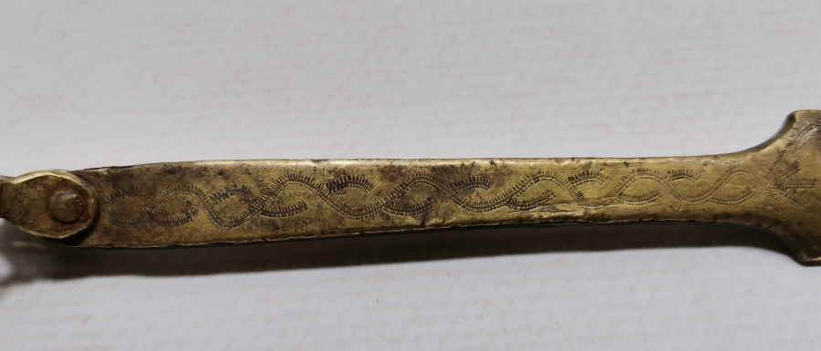 OSMANLI DÖNEMİ ÜZERİ İŞLEMELİ KILIÇ MASATI