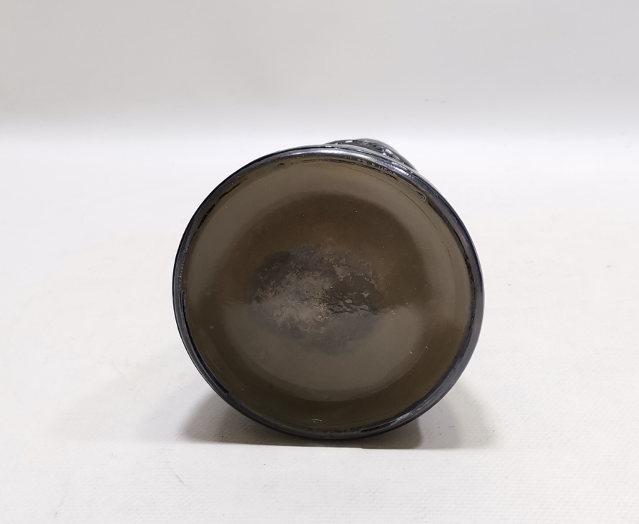 ÜZERİ KABARTMA İŞÇİLİKLİ ANTİKA NARGİLE ALTI