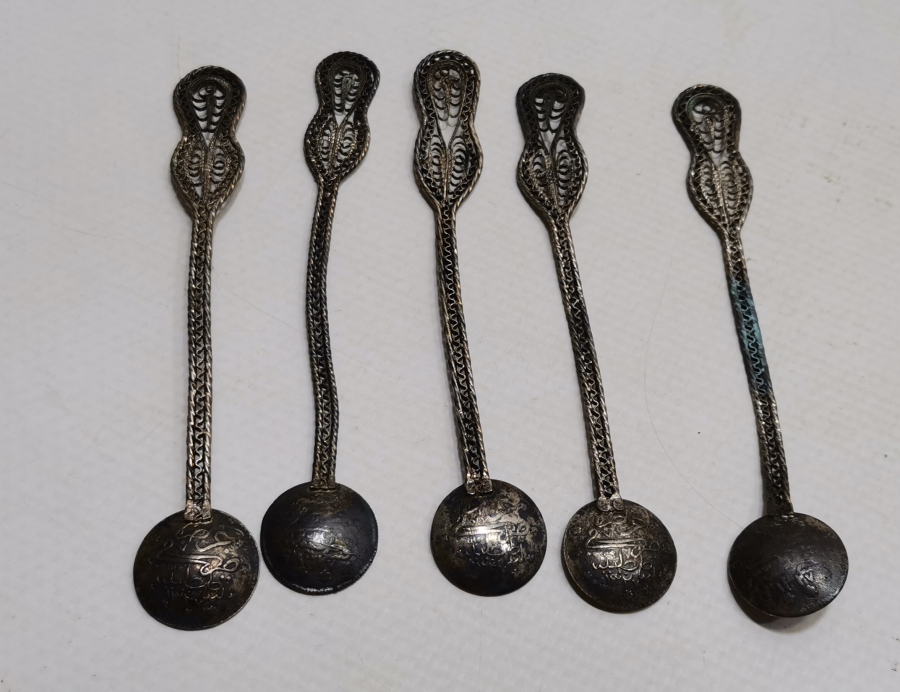 ÜZERLERİ OSMANLI TUĞRALI GÜMÜŞ KAPLAMA ÇAY TAKIMI