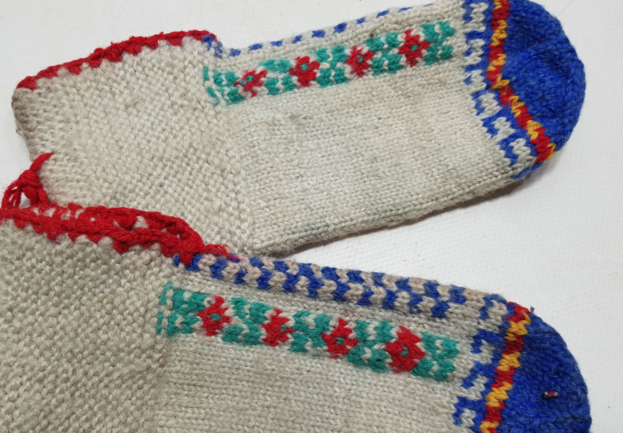 EL YAPIMI ANTİKA İŞLEMELİ YÖRÜK İŞİ PATİK