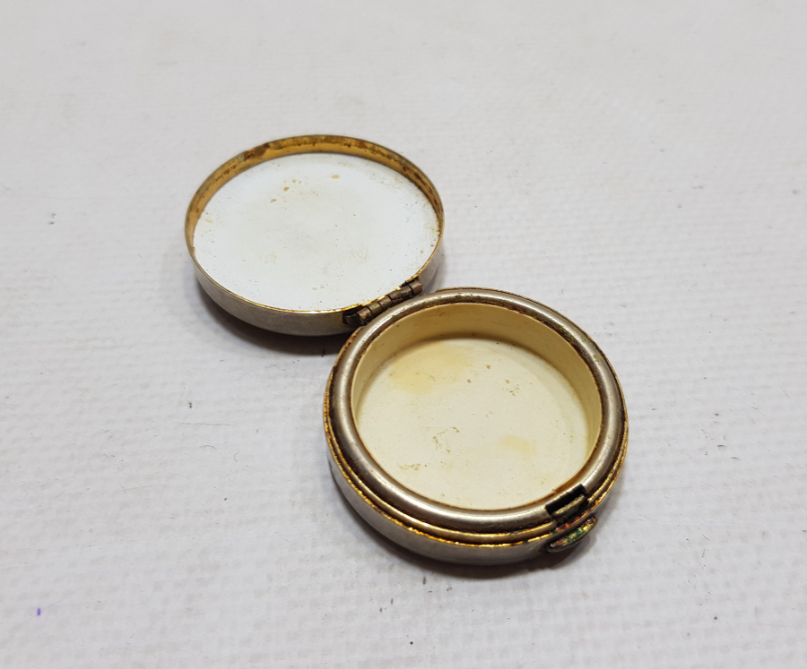 KEHRİBAR KAPAKLI ANTİKA HAP - İLAÇ KUTUSU