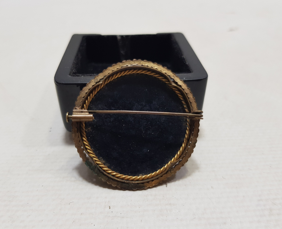 ÜZERİ ALTIN VERMEYLİ ANTİKA İNGİLİZ BROŞ