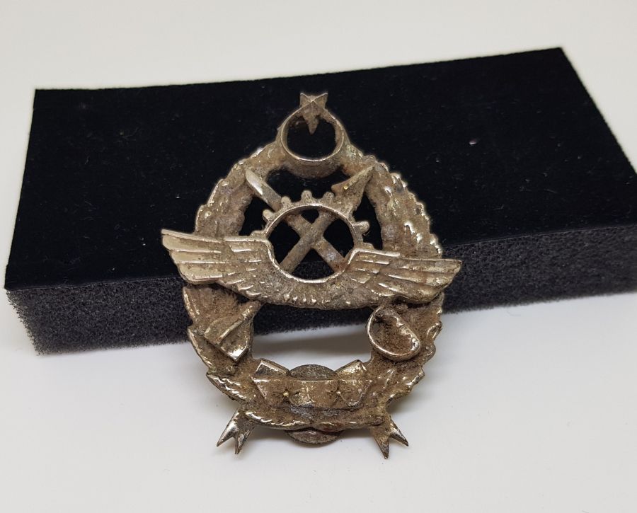 ÇOK NADİR HAVA KUVVETLERİ KOMUTANLIĞI HAVACI ÜSTÜN BAŞARI NİŞANI 