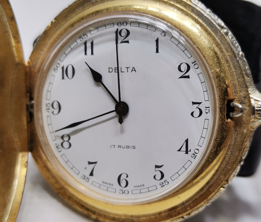 DELTA MARKA KURMALI ANTİKA CEP SAATİ