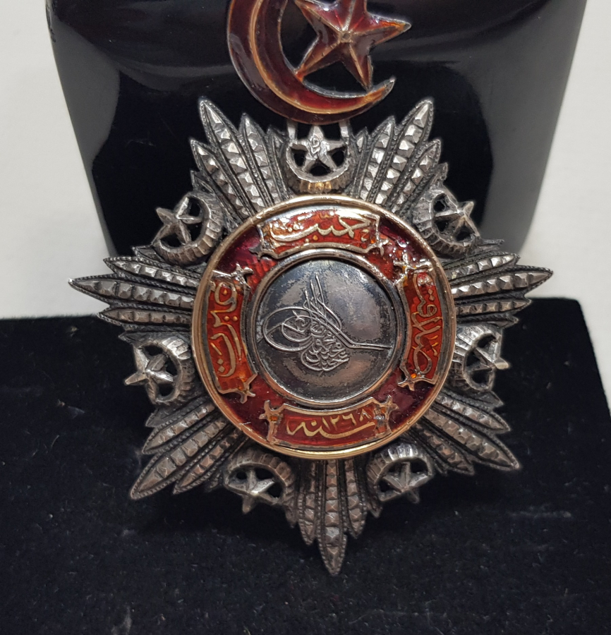 ORJİNAL ASKISI İLE 5. DERECE MECİDİ NİŞANI