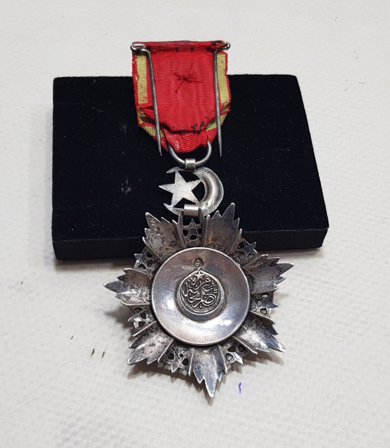 ORJİNAL ASKISI İLE 5. DERECE MECİDİ NİŞANI