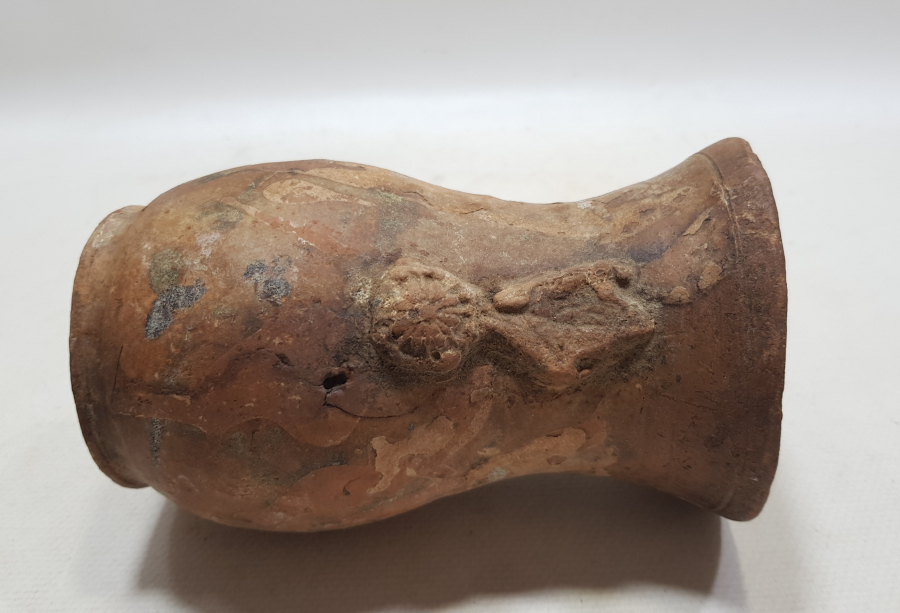 OSMANLI DÖNEMİ ÇANAKKALE İŞİ NADİR FORMDA BURMALI SAPLI GÜL ROZETLİ AŞURELİK