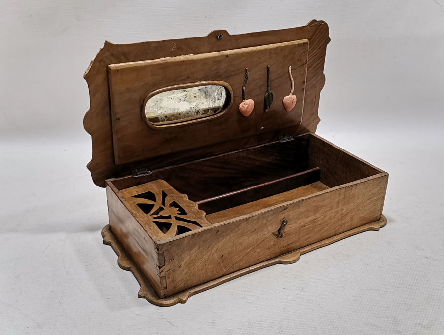 SİNOP CEZAEVİ HATIRASI NADİR BOYDA EL YAPIMI ANTİKA BERBER KUTUSU