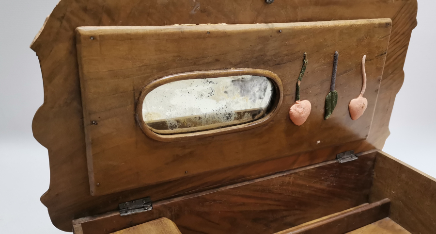 SİNOP CEZAEVİ HATIRASI NADİR BOYDA EL YAPIMI ANTİKA BERBER KUTUSU