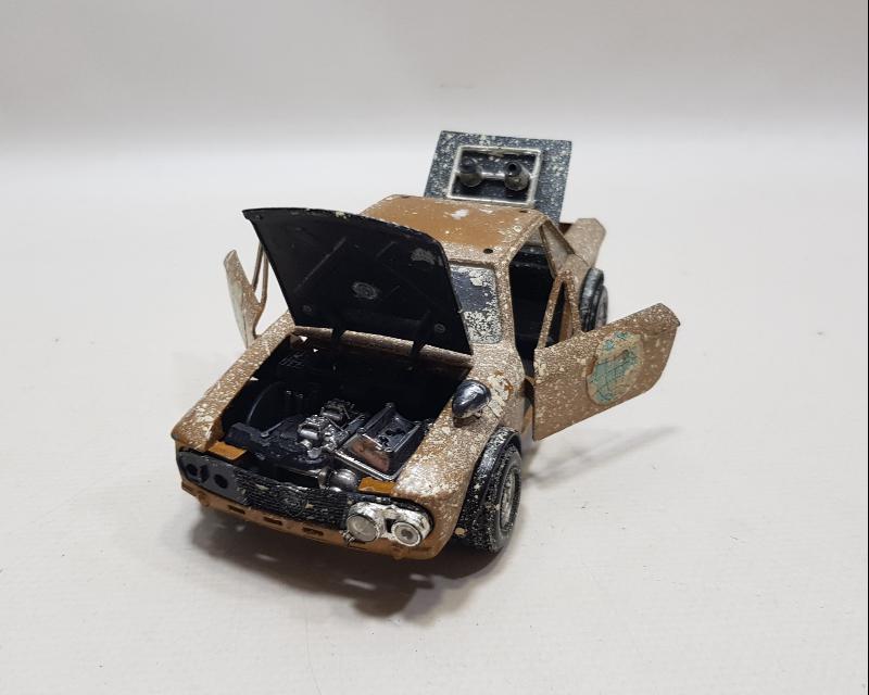 ANTİKA OYUNCAK: İTALYAN MALI LANCIA FULVIA MAKET ARABA