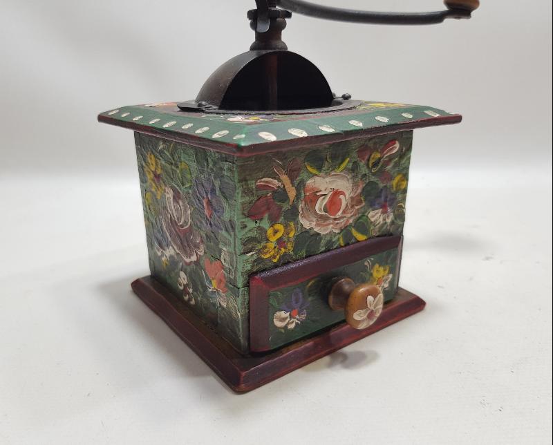 OSMANLI DÖNEMİ ÜZERİ EL BOYAMA AHŞAP KAHVE DEĞİRMENİ