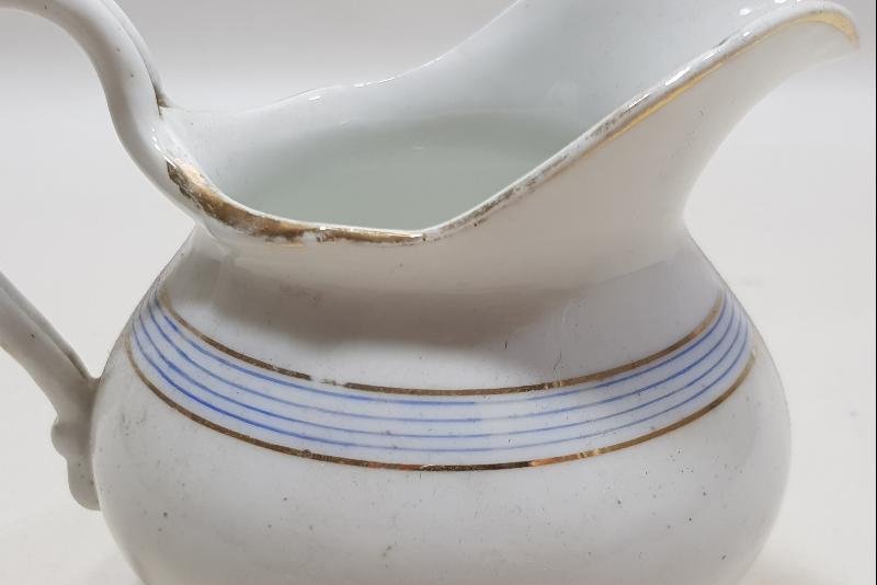 OSMANLICA VE RUSÇA YAZILI KUZNETSOV PORSELEN SÜTLÜK