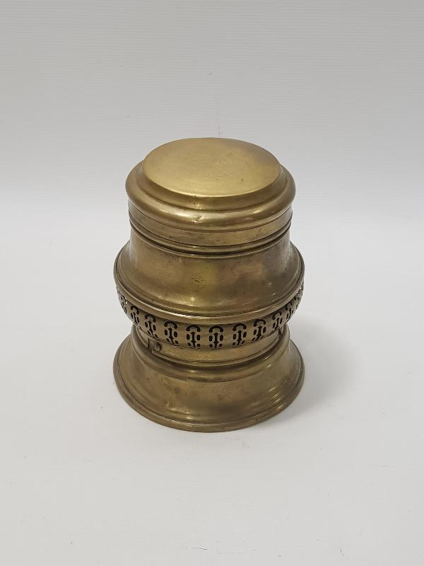 OSMANLICA YAZILI VE MEŞRUTİYET BAYRAKLI ÇOK NADİR KAMİNETO