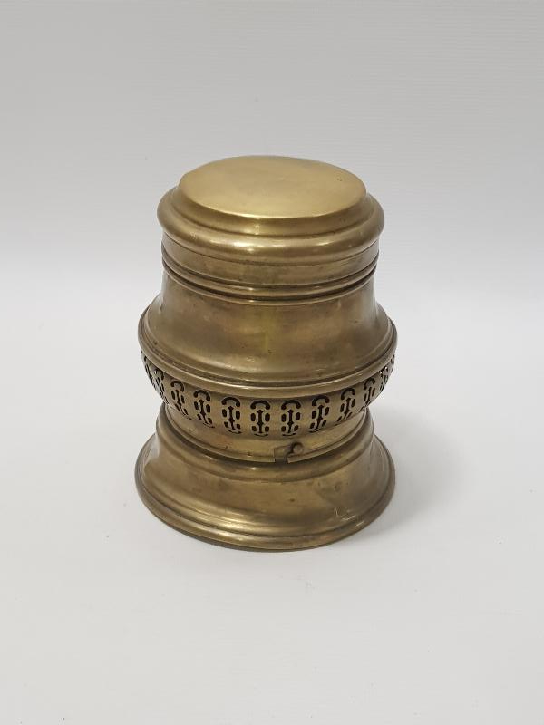 OSMANLICA YAZILI VE MEŞRUTİYET BAYRAKLI ÇOK NADİR KAMİNETO