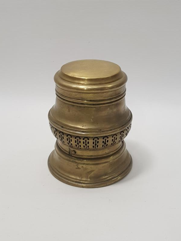 OSMANLICA YAZILI VE MEŞRUTİYET BAYRAKLI ÇOK NADİR KAMİNETO