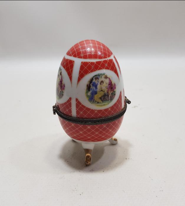 YUMURTA FORMLU WJ MARKA ANTİKA MÜCEVHER KUTUSU