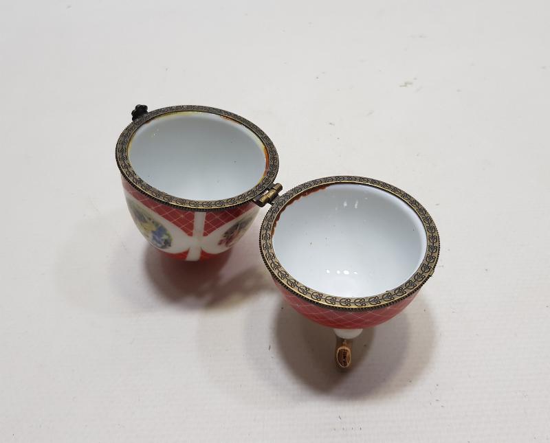 YUMURTA FORMLU WJ MARKA ANTİKA MÜCEVHER KUTUSU