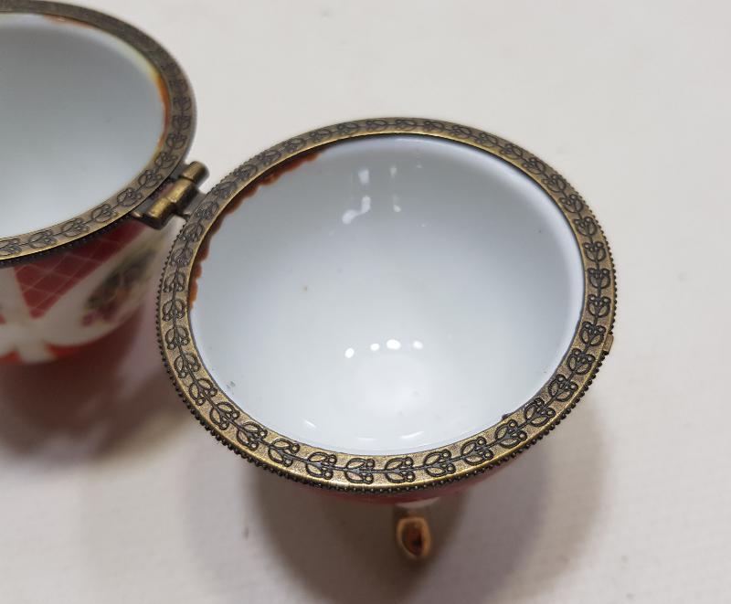 YUMURTA FORMLU WJ MARKA ANTİKA MÜCEVHER KUTUSU