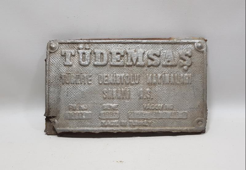 DEMİRYOLU TARİHİ: TÜDEMSAŞ TÜRKİYE DEMİRYOLU MAKİNALARI SANAYİ A.Ş. TABELASI