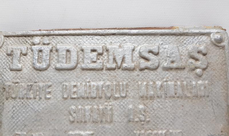 DEMİRYOLU TARİHİ: TÜDEMSAŞ TÜRKİYE DEMİRYOLU MAKİNALARI SANAYİ A.Ş. TABELASI