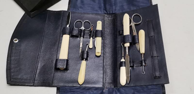 KUTUSUNDA FİLDİŞİ SAPLI ANTİKA MANİKÜR PEDİKÜR SETİ