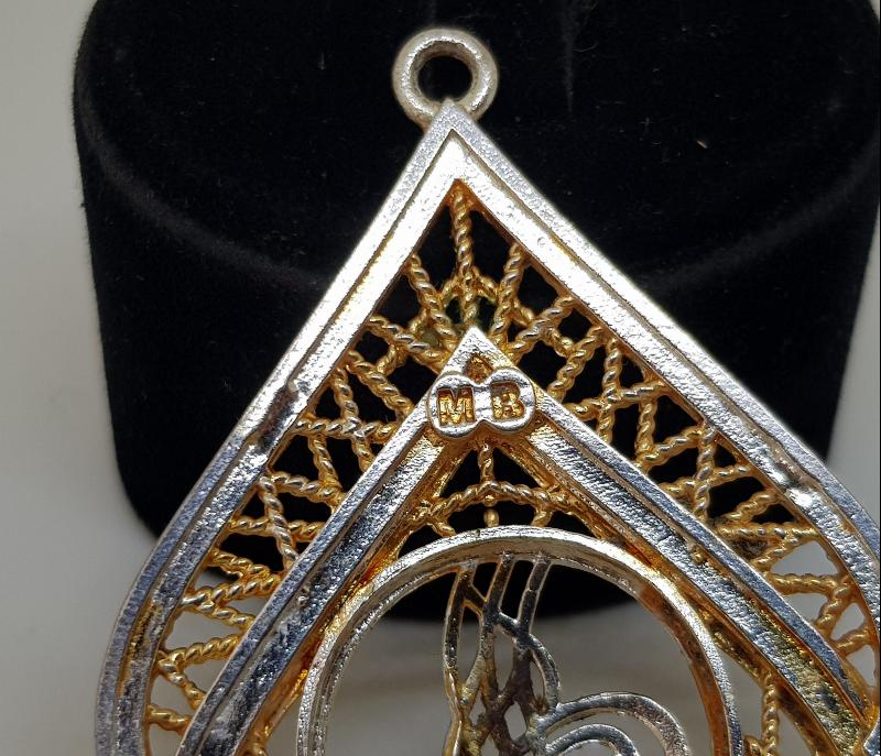 TUĞRALI BÜYÜK BOY KOLYE UCU