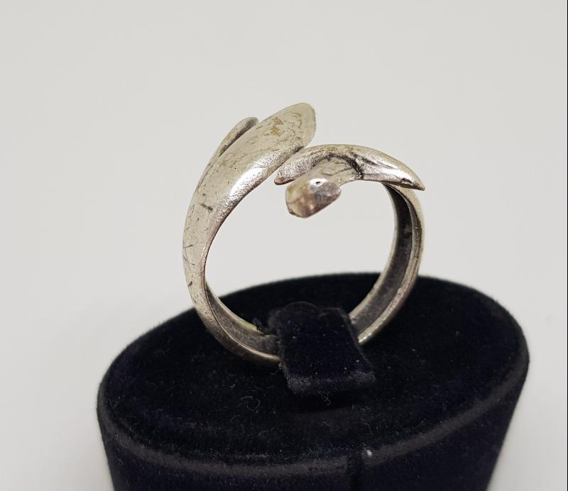 ÜZERİ HADİS YAZILI ZÜLFİKAR KILICI FORMLU YÜZÜK