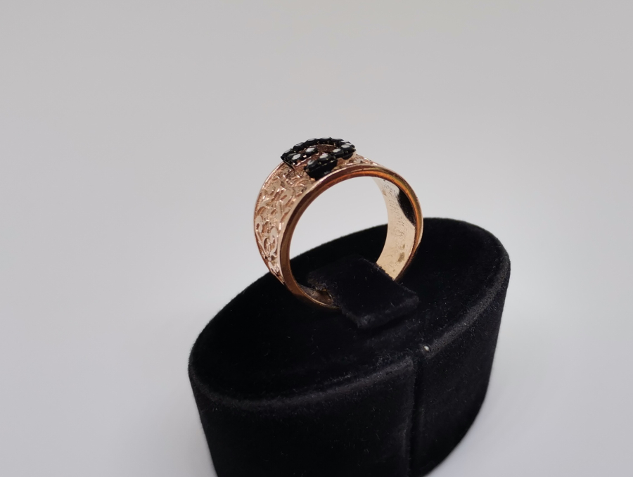 ÜZERİ HARFLİ ELMAS YÜZÜK - 28 HARF MEVCUTTUR - KAZANANA İSTEDİĞİ HARF GÖNDERİLECEKTİR