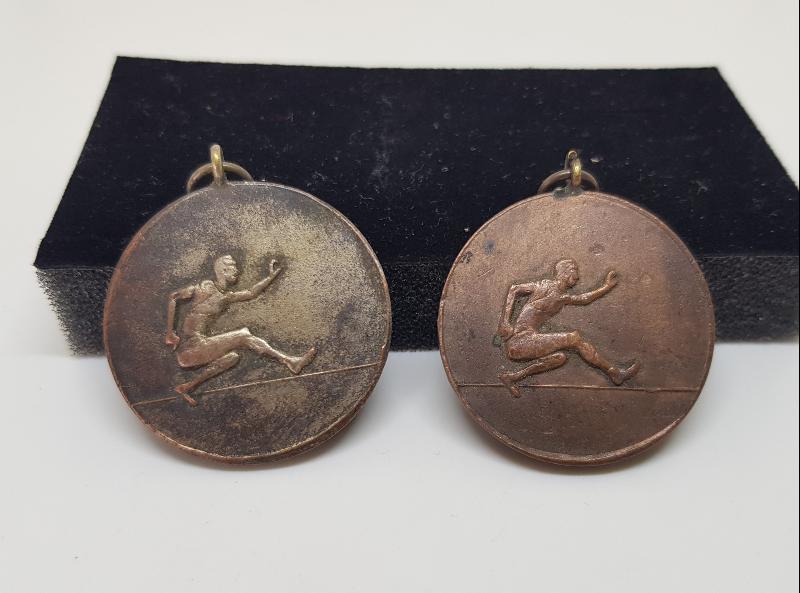 1940-1950'LERDEN İKİ ADET ATLETİZM MADALYASI 