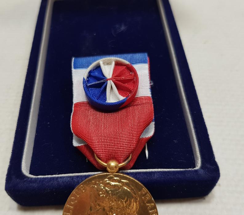 FRANSIZ İŞÇİ MADALYASI 