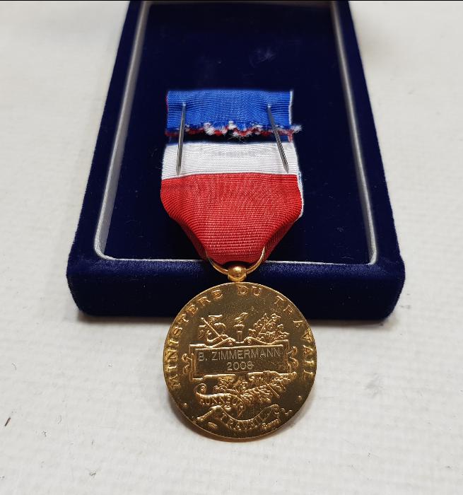 FRANSIZ İŞÇİ MADALYASI 