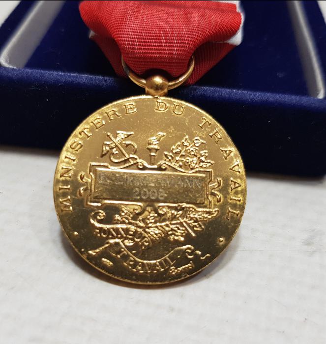 FRANSIZ İŞÇİ MADALYASI 