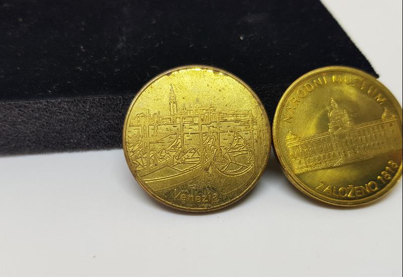 İKİ ADDET ALTIN KAPLAMA MADALYA