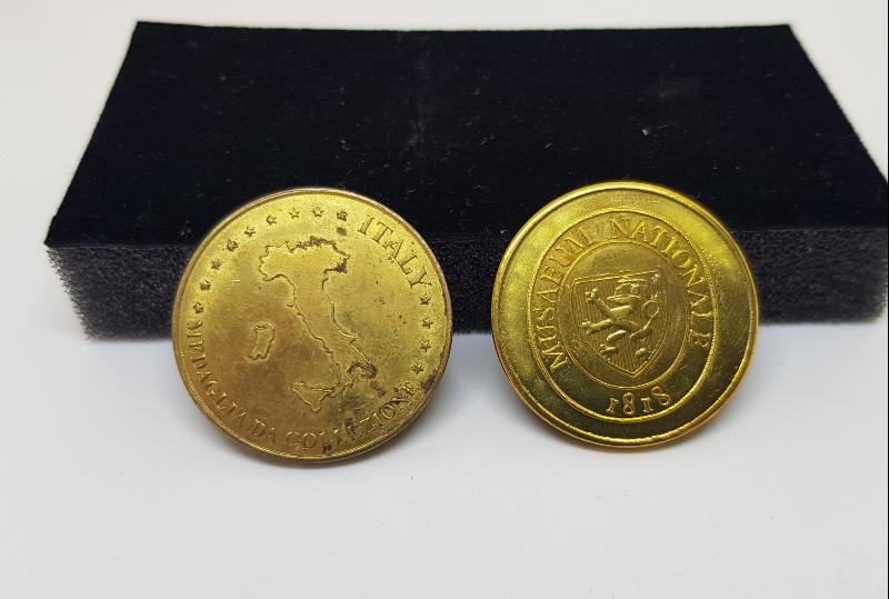 İKİ ADDET ALTIN KAPLAMA MADALYA