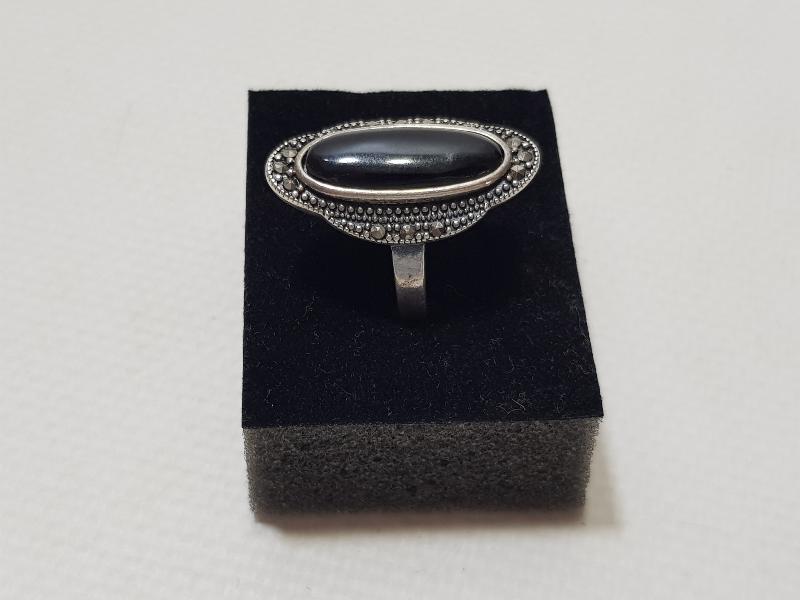 OLTU TAŞLI GÜMÜŞ MEKİK YÜZÜK