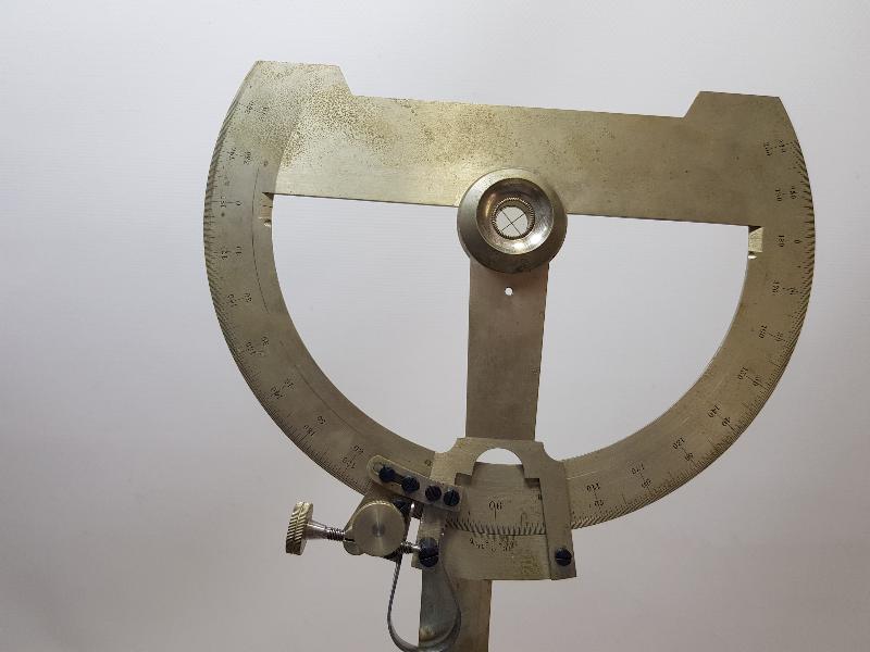 ORJİNAL KUTUSUNDA ANTİKA KONİK AÇI ÖLÇER 