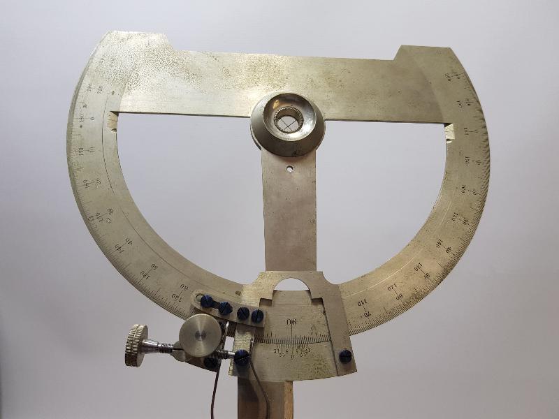 ORJİNAL KUTUSUNDA ANTİKA KONİK AÇI ÖLÇER 