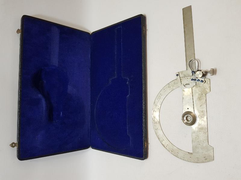 ORJİNAL KUTUSUNDA ANTİKA KONİK AÇI ÖLÇER 