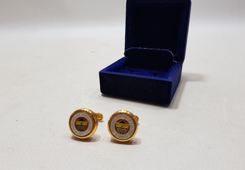 ORJİNAL KUTUSUNDA KOLEKSİYONLUK FENERBAHÇE KOL DÜĞMELERİ