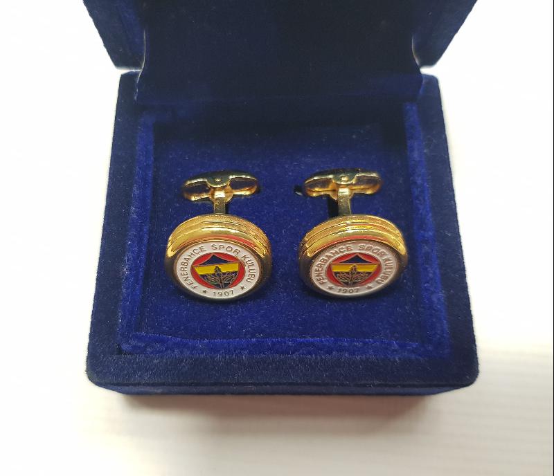 ORJİNAL KUTUSUNDA KOLEKSİYONLUK FENERBAHÇE KOL DÜĞMELERİ