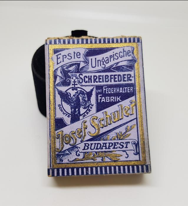 OSMANLI DÖNEMİ AY YILDIZLI VE ÜZERİ OSMANLICA YAZILI DİVİT UCU KUTUSU