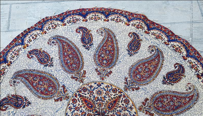 OSMANLI DÖNEMİ İRAN İSFAHAN İŞİ MASA ÖRTÜSÜ