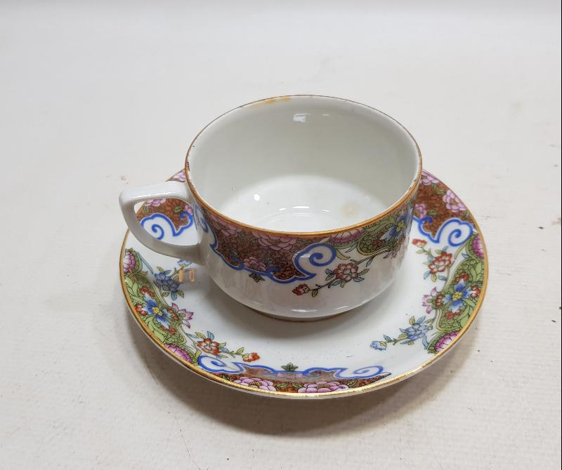 OSMANLICA MOSKOF DAMGALI ÇAY FİNCANI