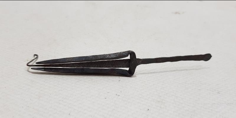 ŞAMAN KÜLTÜRÜ: ESKİ TÜRK MÜZİK ALETİ - GUBUZ - TEMİR KOMUZ 