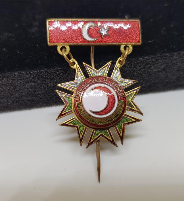 TÜRKİYE KIZILAY DERNEĞİ İNSANLIK HİZMETİNDE MİNELİ NİŞAN ROZET
