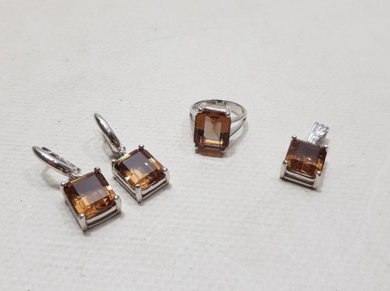 ZULTANİT TAŞLI GÜMÜŞ TAKI SETİ