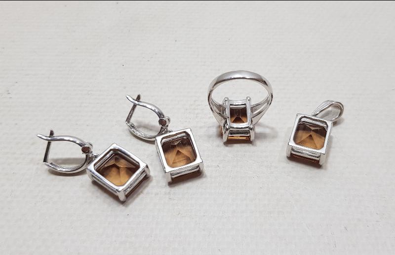 ZULTANİT TAŞLI GÜMÜŞ TAKI SETİ