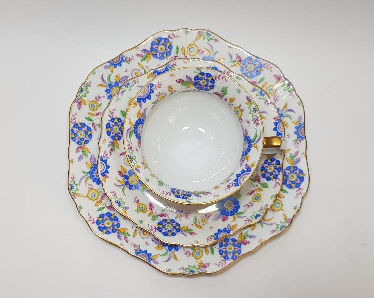 ANTİKA HUTSCHENREUTHER MARKA TRIO ÇAY TAKIMI